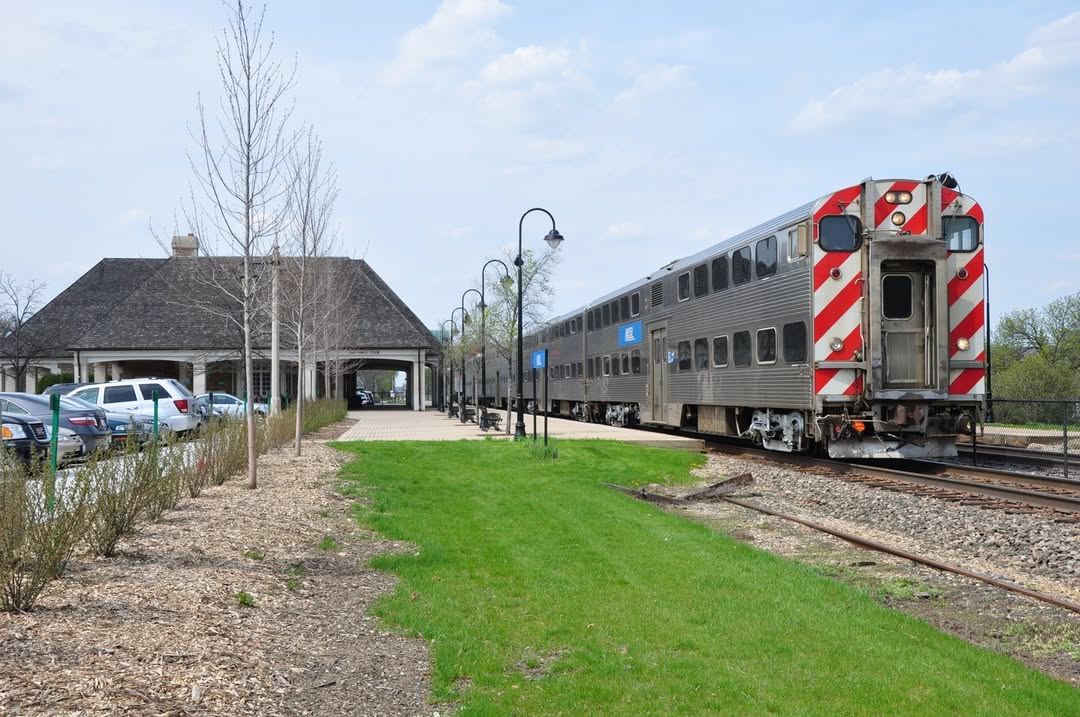 Vehicle Strikes Freight Train in Round Lake Park; Two Hospitalized with Minor Injuries.
https://nati...