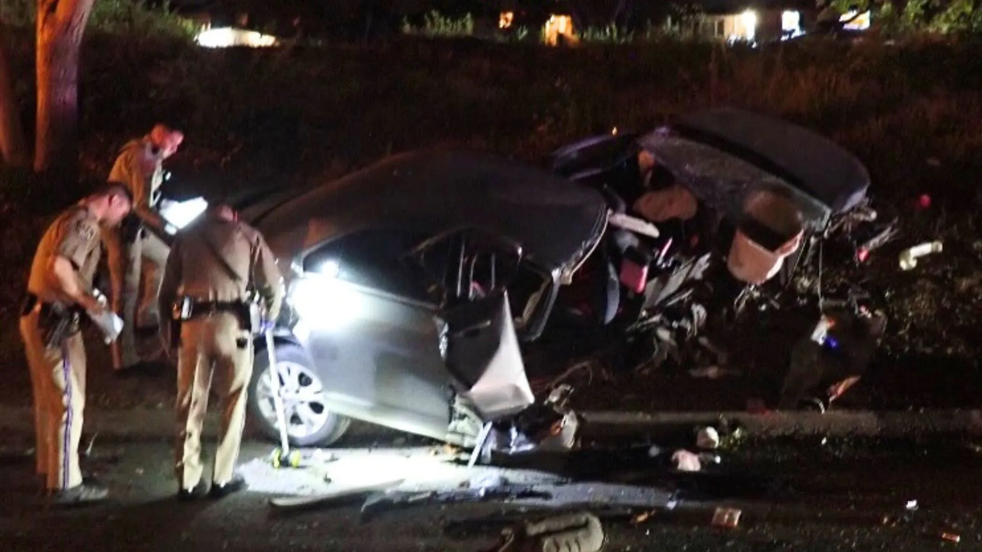 Suspected DUI Driver Crashes Into Tree, Splitting Car in Half in San Jose
https://nationwidetributes...